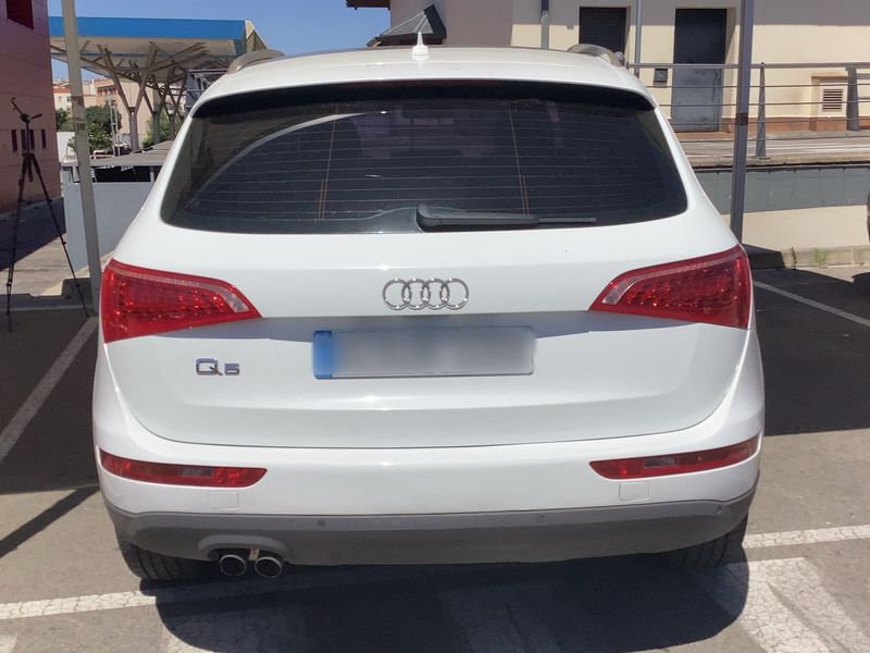 Audi Q5 2.0 TDI quattro 2010 – снимка 7