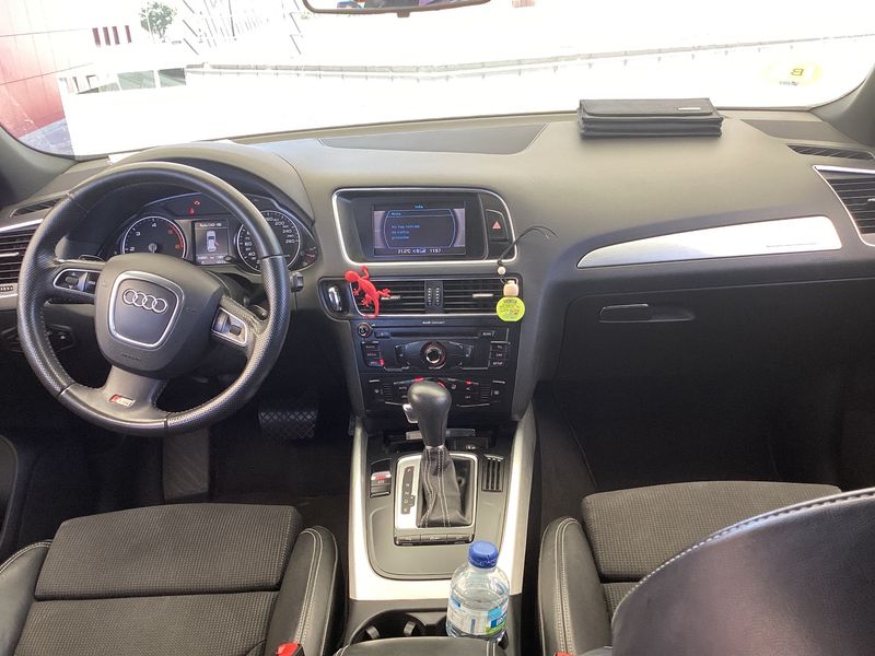 Audi Q5 2.0 TDI quattro 2010 – снимка 17