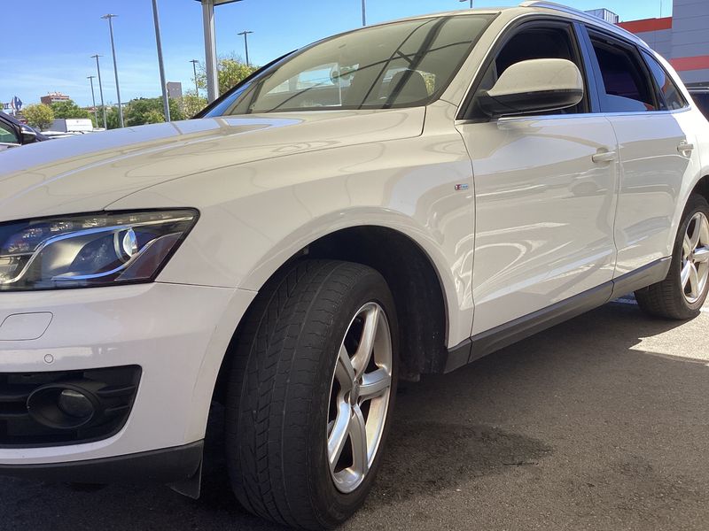 Audi Q5 2.0 TDI quattro 2010 – снимка 2