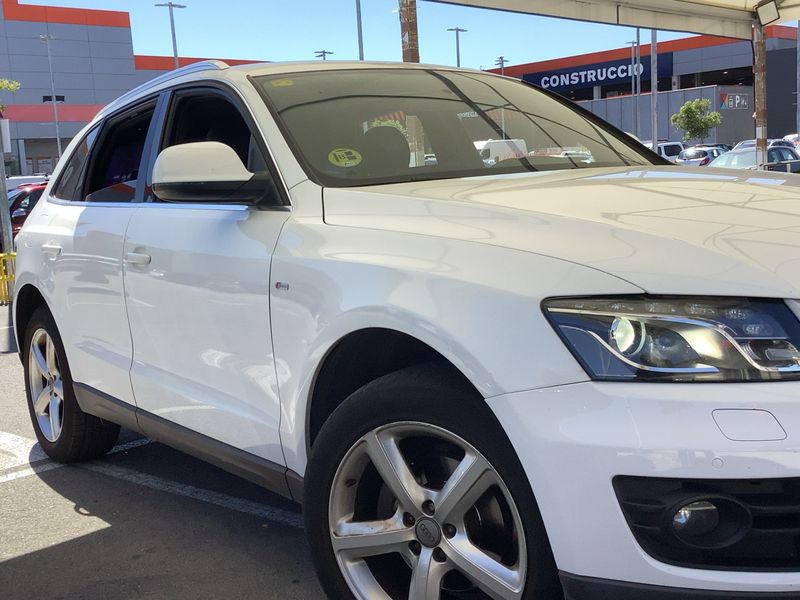 Audi Q5 2.0 TDI quattro 2010 – снимка 12