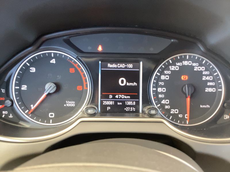 Audi Q5 2.0 TDI quattro 2010 – снимка 18