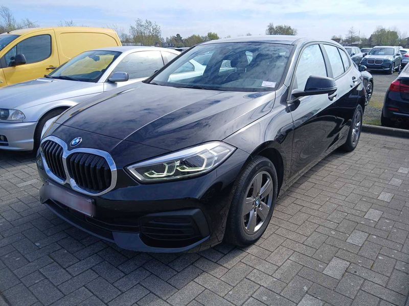 BMW 1er 118i Advantage 2021 – снимка 1