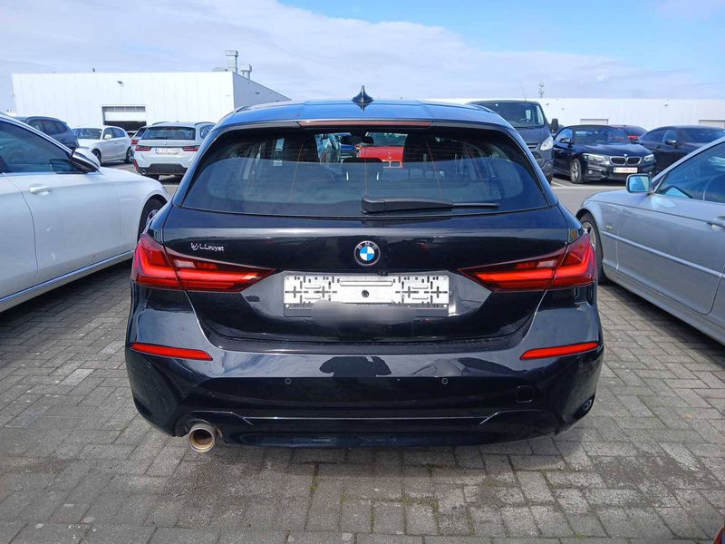 BMW 1er 118i Advantage 2021 – снимка 4