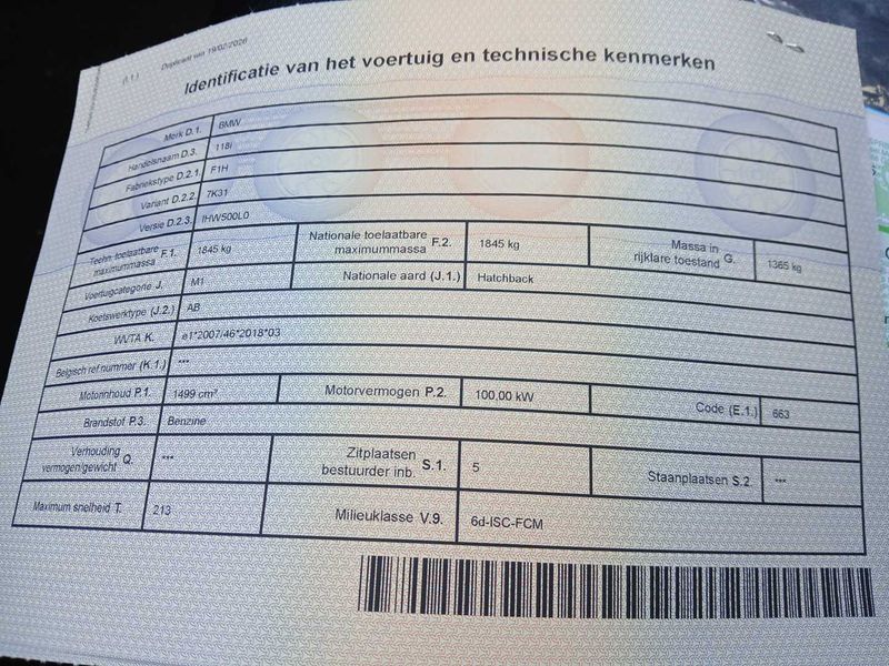 BMW 1er 118i Advantage 2021 – снимка 20