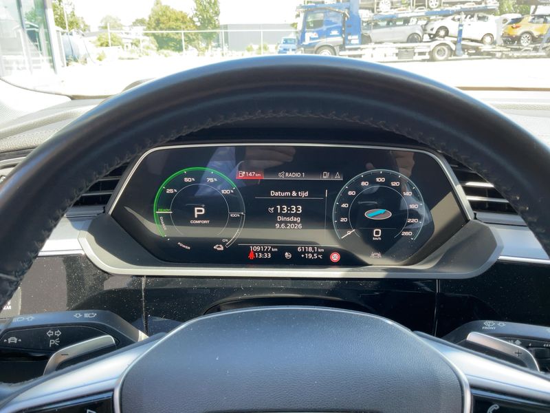 Audi e-tron 50 quattro advanced 2019 – снимка 19