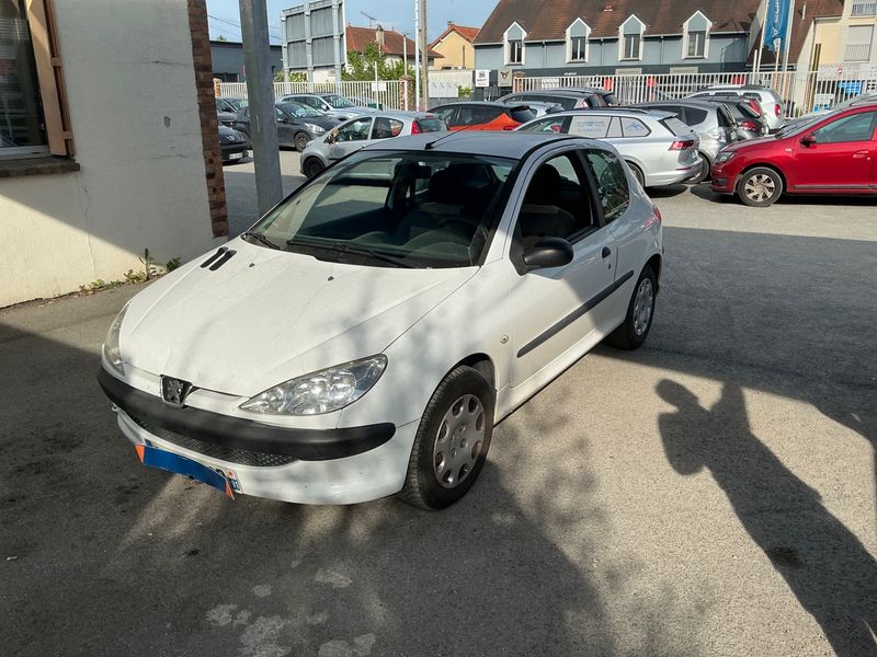 Peugeot 206 1.4 HDi Affaire Pack CD Clim 2005 – снимка 1