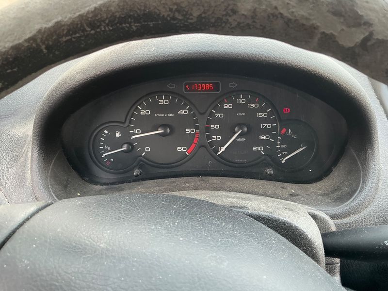 Peugeot 206 1.4 HDi Affaire Pack CD Clim 2005 – снимка 4