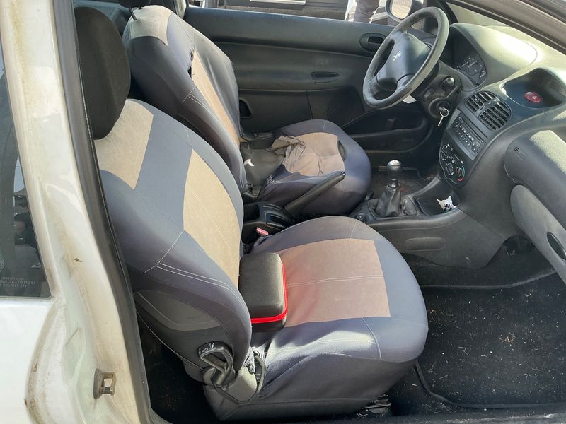 Peugeot 206 1.4 HDi Affaire Pack CD Clim 2005 – снимка 3