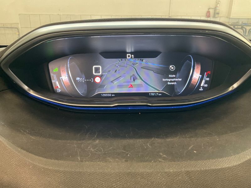Peugeot 3008 2.0 Blue-HDi GT 2018 – снимка 19