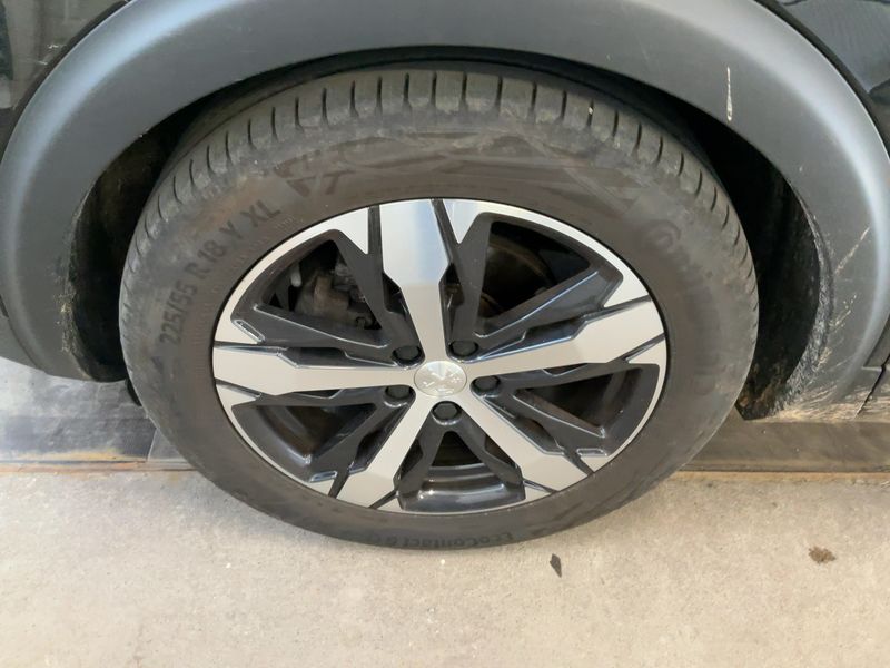 Peugeot 3008 2.0 Blue-HDi GT 2018 – снимка 3