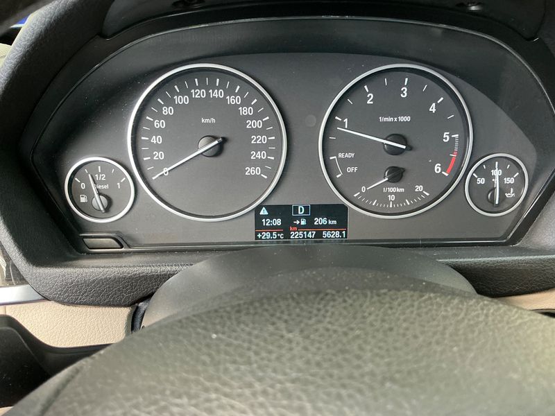 BMW 3er 316d Luxury Line 2017 – снимка 18