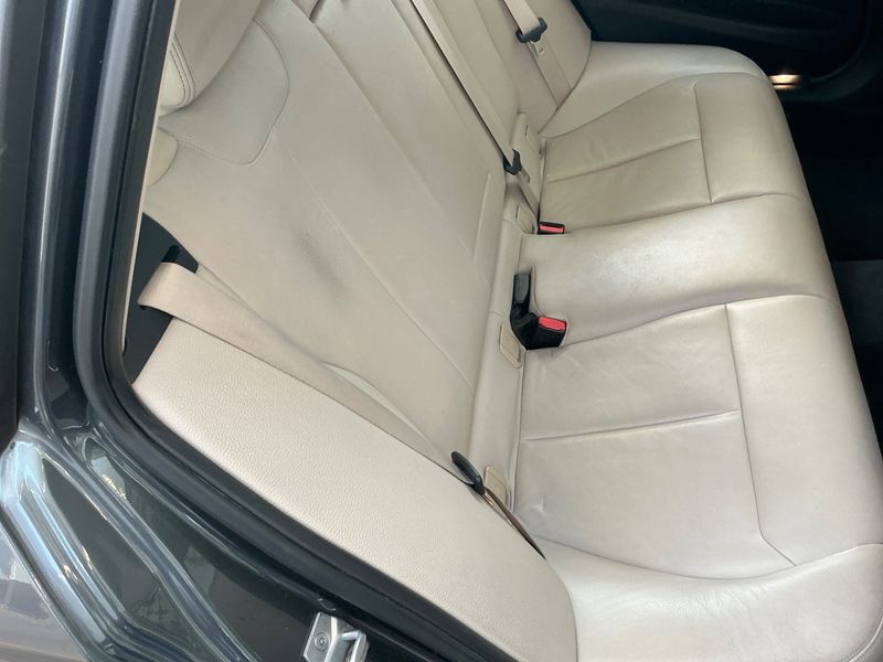 BMW 3er 316d Luxury Line 2017 – снимка 23