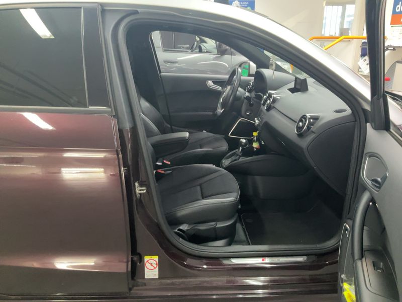 Audi A1 Sportback 1.4 TFSI S line Sportpaket 2012 – снимка 17
