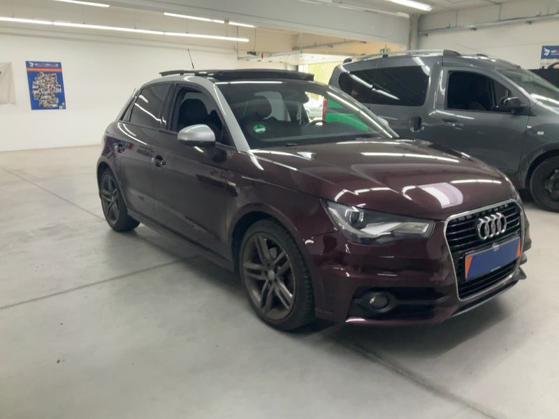 Audi A1 Sportback 1.4 TFSI S line Sportpaket 2012 – снимка 12