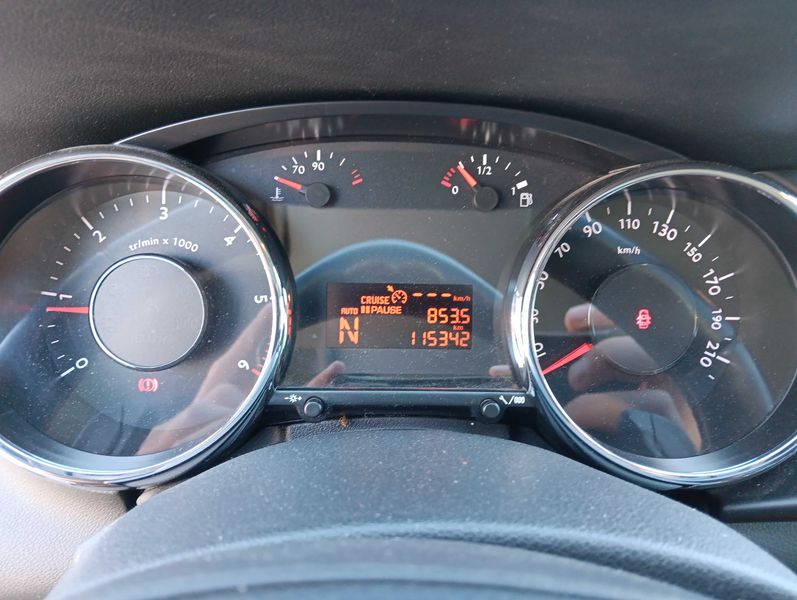 Peugeot 3008 1.6 e-HDi Professional Line 2014 – снимка 12