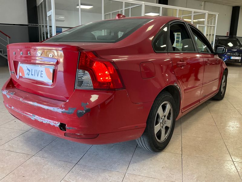 Volvo S40 1.6 DRIVe Kinetic 2010 – снимка 2