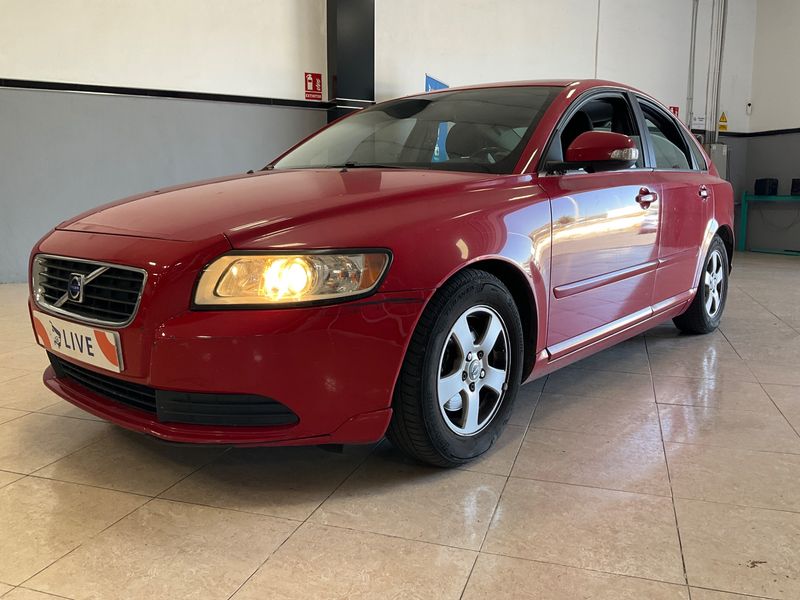 Volvo S40 1.6 DRIVe Kinetic 2010 – снимка 1