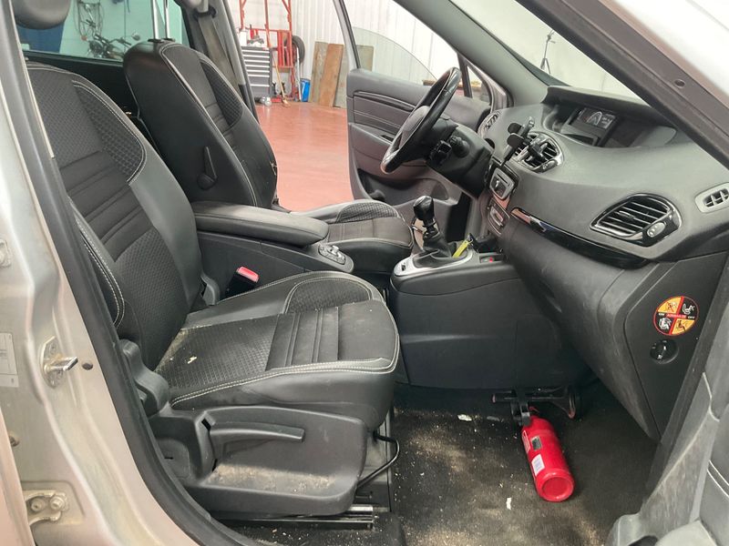 Renault Scenic 1.6 dCi Xmod BOSE Edition 2015 – снимка 3