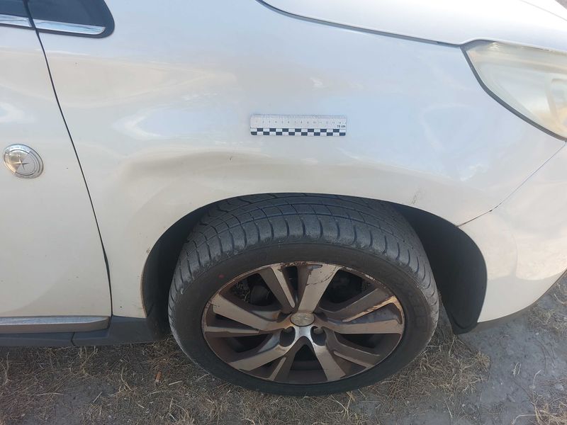 Peugeot 2008 1.6 e-HDi Crossway 2014 – снимка 22
