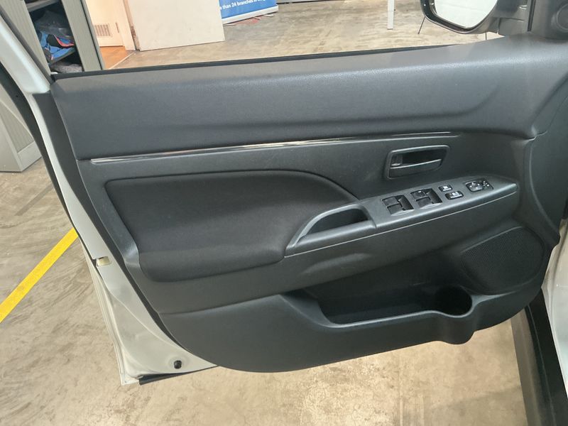 Mitsubishi ASX 1.6 Basis 2WD 2018 – снимка 27