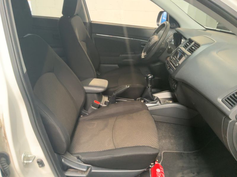 Mitsubishi ASX 1.6 Basis 2WD 2018 – снимка 16