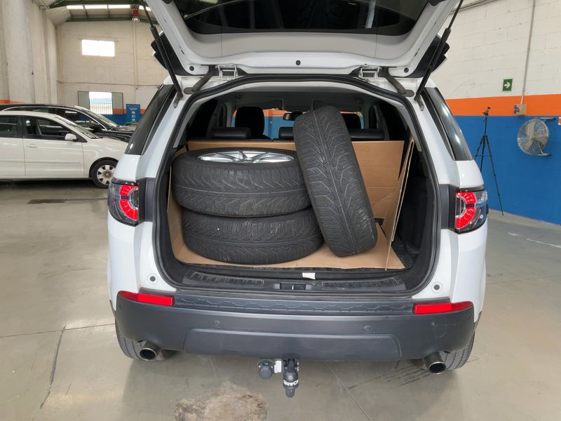 Land Rover Discovery Sport 2.0 Td4 Pure 2016 – снимка 15