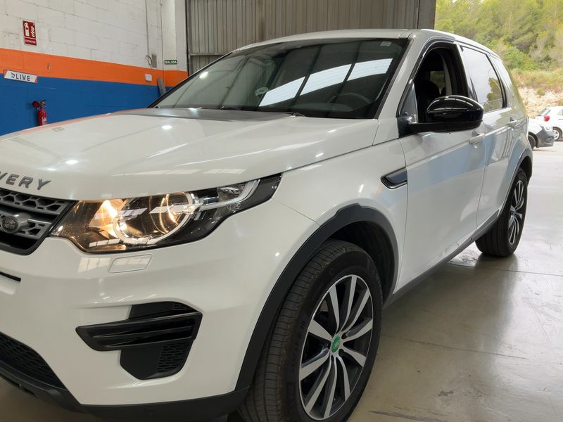 Land Rover Discovery Sport 2.0 Td4 Pure 2016 – снимка 2