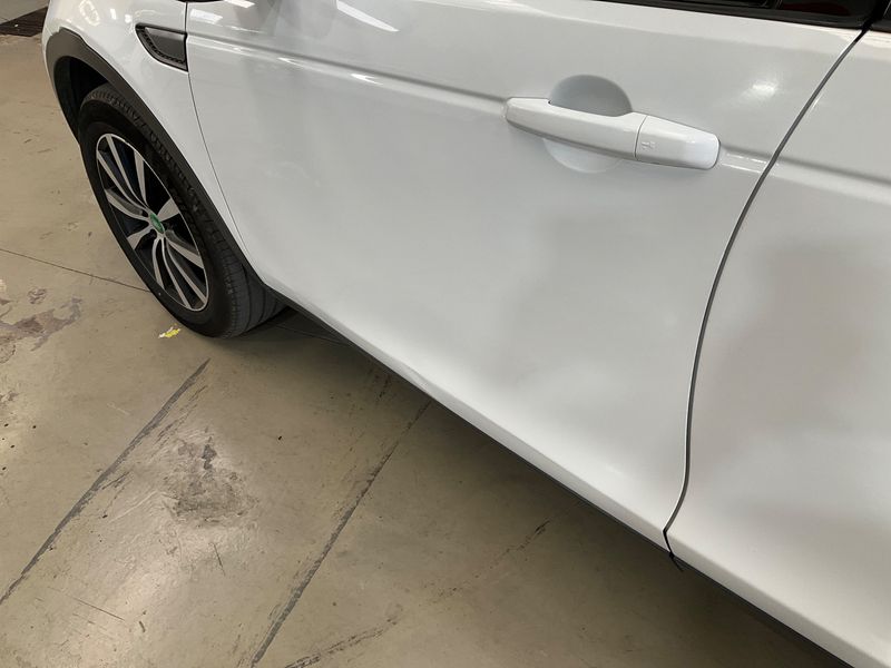 Land Rover Discovery Sport 2.0 Td4 Pure 2016 – снимка 22