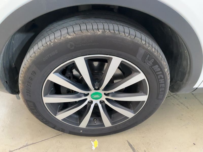 Land Rover Discovery Sport 2.0 Td4 Pure 2016 – снимка 3