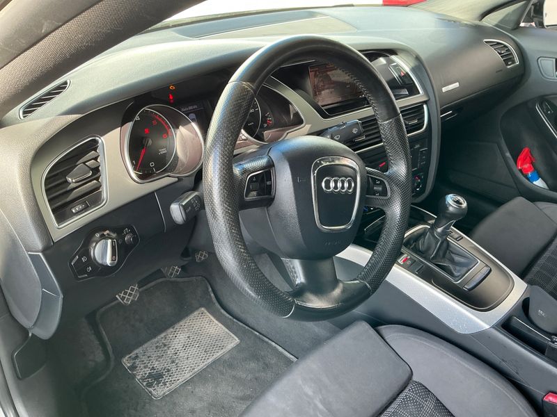 Audi A5 Sportback 2.0 TDI 2010 – снимка 31