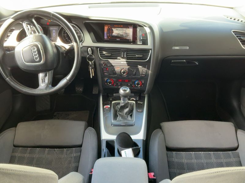 Audi A5 Sportback 2.0 TDI 2010 – снимка 17