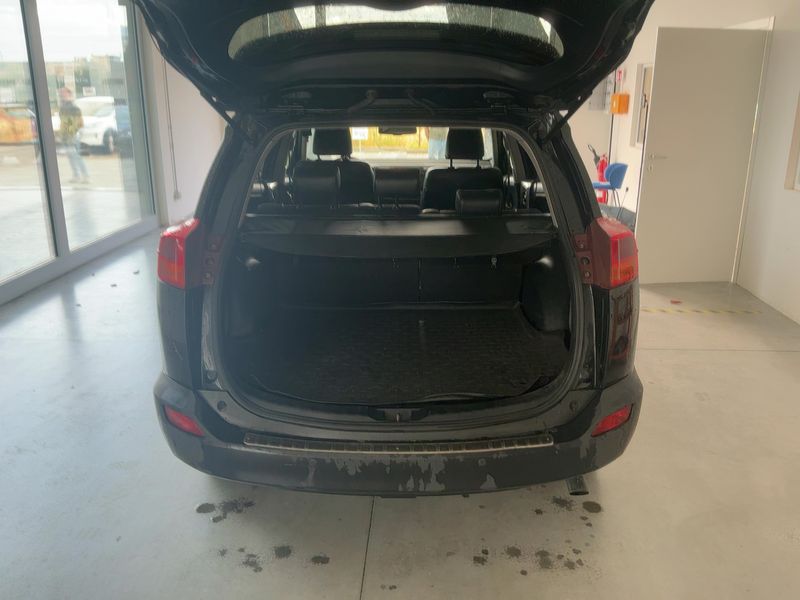 Toyota RAV 4 2.0 D-4D Style 2015 – снимка 15