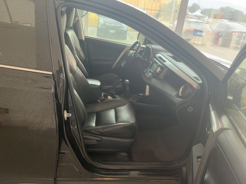 Toyota RAV 4 2.0 D-4D Style 2015 – снимка 16