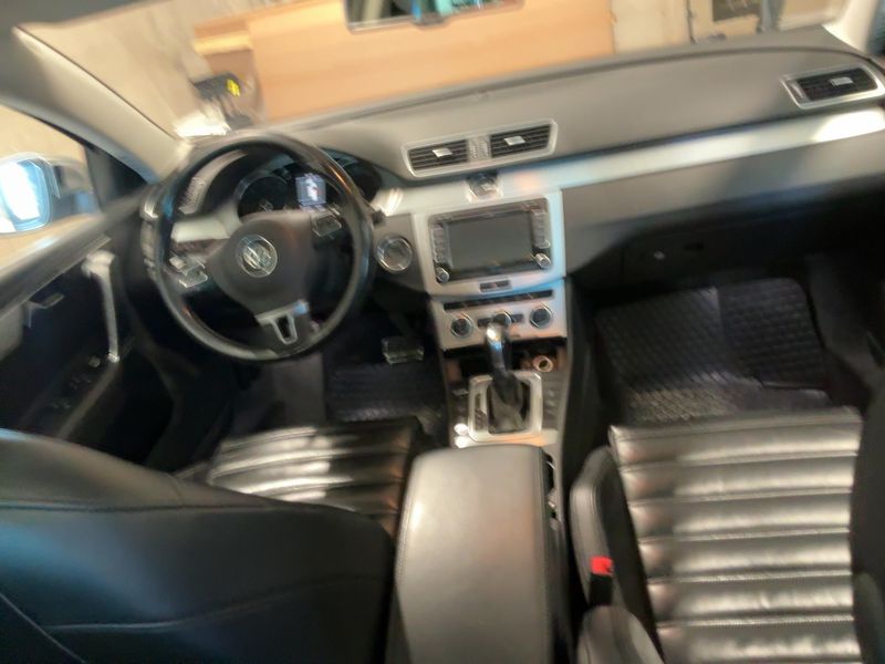 Volkswagen Passat 2.0 TDI 4Motion BlueMotion Tech 2012 – снимка 17