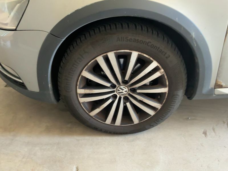 Volkswagen Passat 2.0 TDI 4Motion BlueMotion Tech 2012 – снимка 3