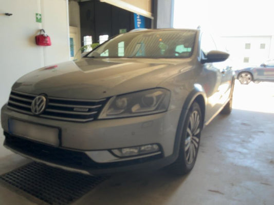 Volkswagen Passat 2.0 TDI 4Motion BlueMotion Tech 2012
