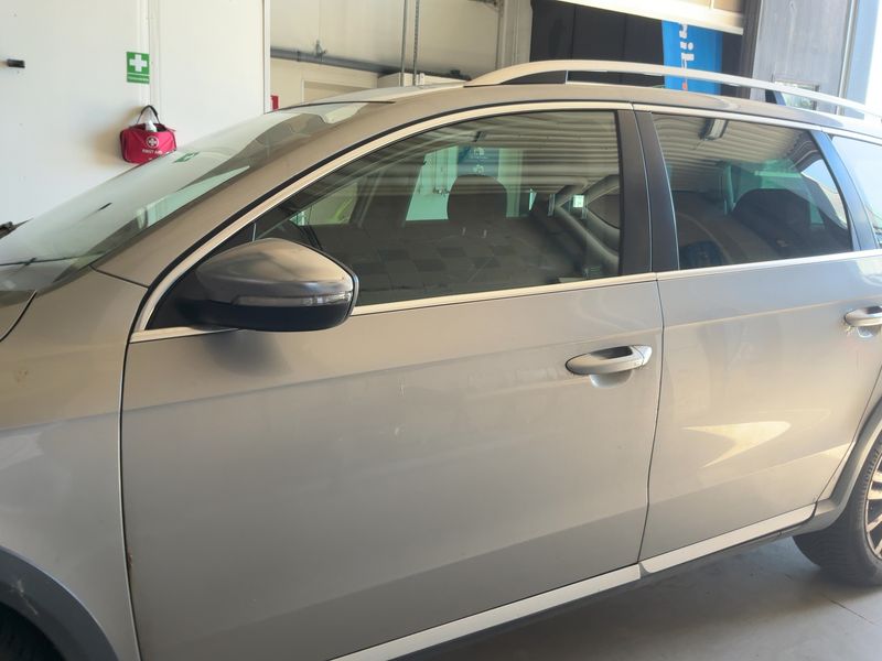 Volkswagen Passat 2.0 TDI 4Motion BlueMotion Tech 2012 – снимка 4