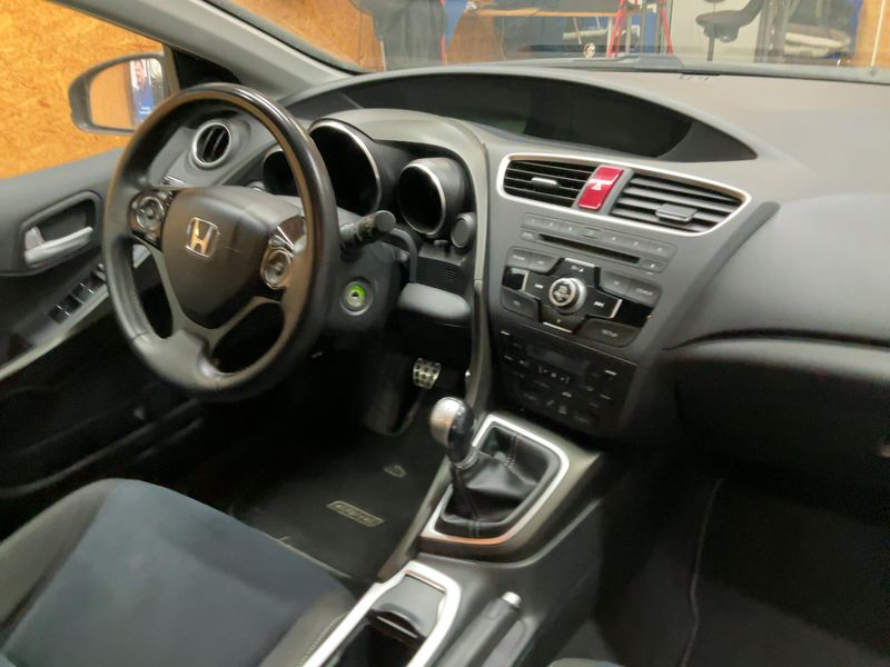 Honda Civic 1.6 DTEC Lifestyle 2014 – снимка 18