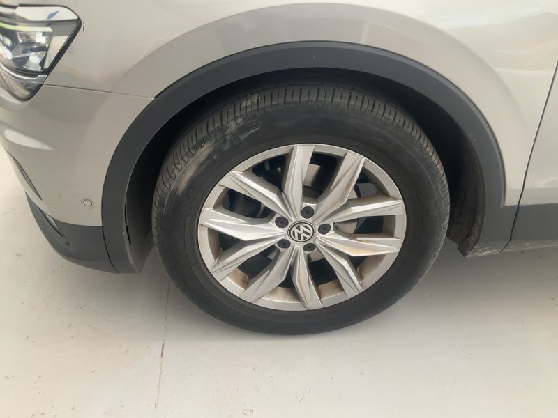 Volkswagen Tiguan 2.0 TDI Sport BlueMotion Tech 2018 – снимка 3