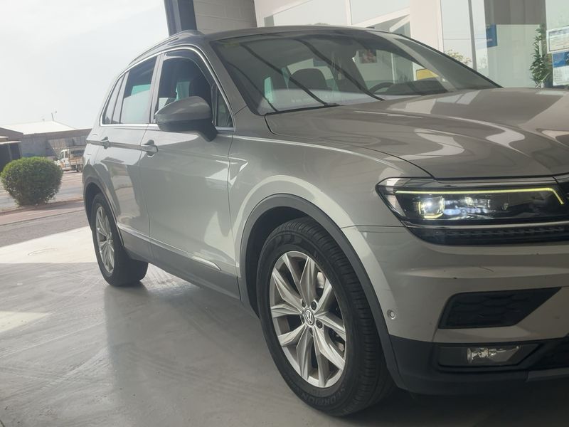 Volkswagen Tiguan 2.0 TDI Sport BlueMotion Tech 2018 – снимка 12
