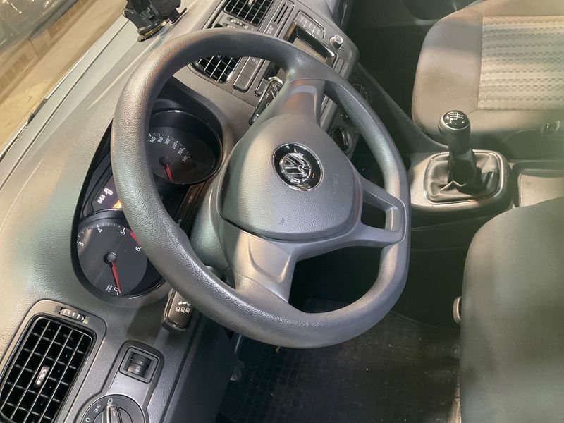 Volkswagen Polo 1.4 TDI Trendline BlueMotion Tech 2015 – снимка 22