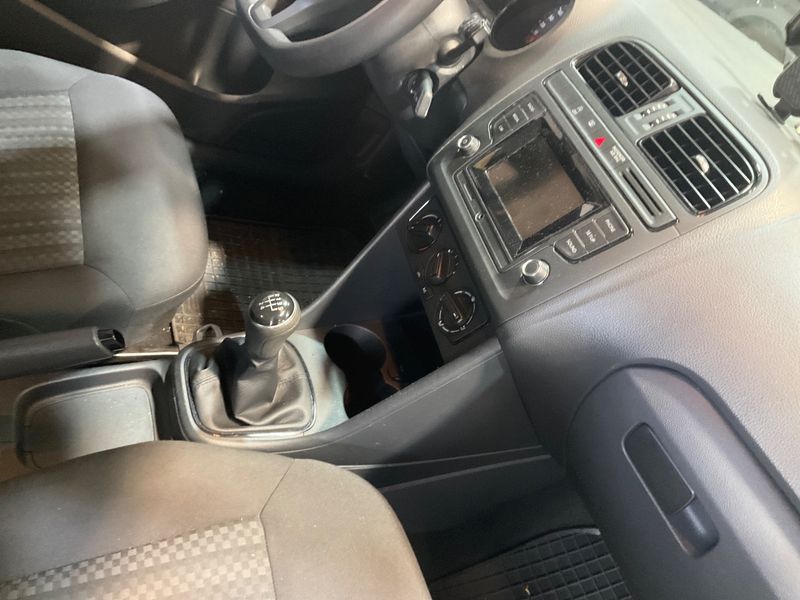 Volkswagen Polo 1.4 TDI Trendline BlueMotion Tech 2015 – снимка 23