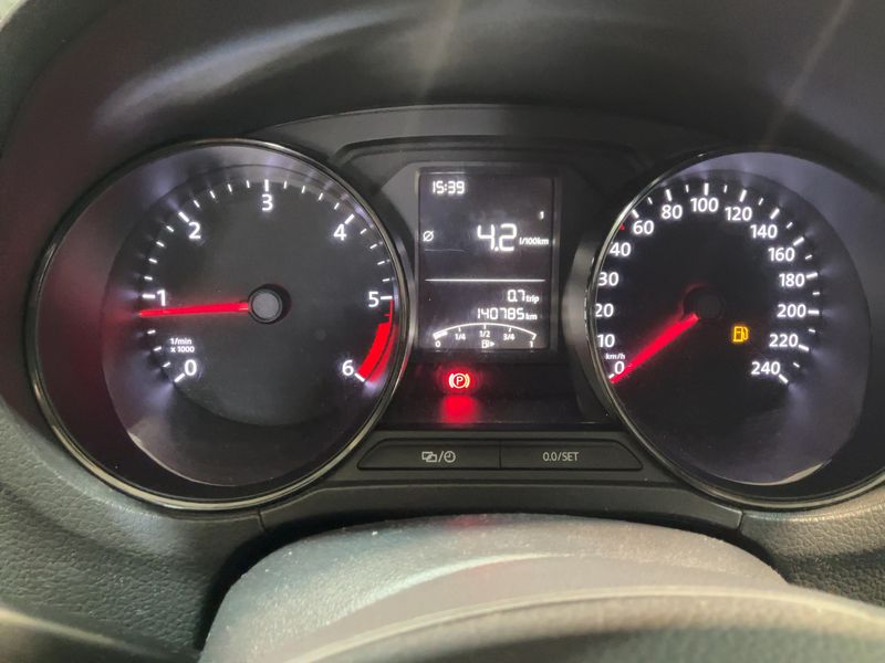 Volkswagen Polo 1.4 TDI Trendline BlueMotion Tech 2015 – снимка 19