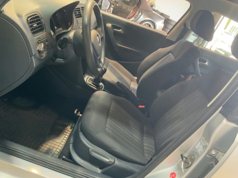 Volkswagen Polo 1.4 TDI Trendline BlueMotion Tech 2015 – снимка 17