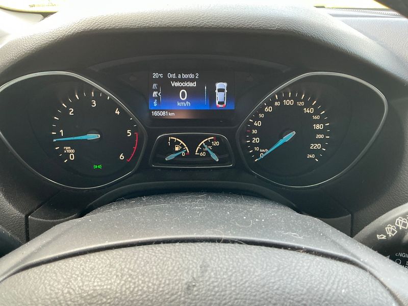 Ford Focus 1.6 TDCi Titanium 2015 – снимка 18
