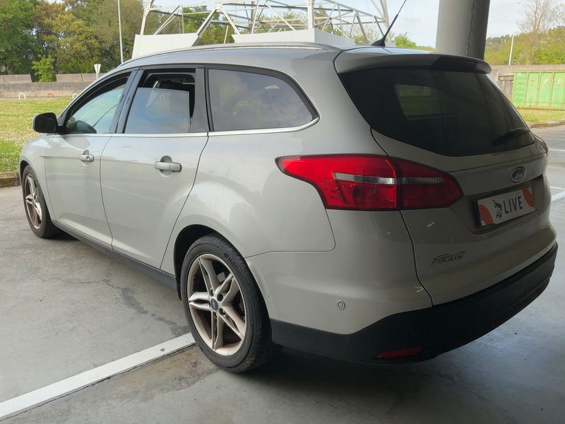 Ford Focus 1.6 TDCi Titanium 2015 – снимка 6