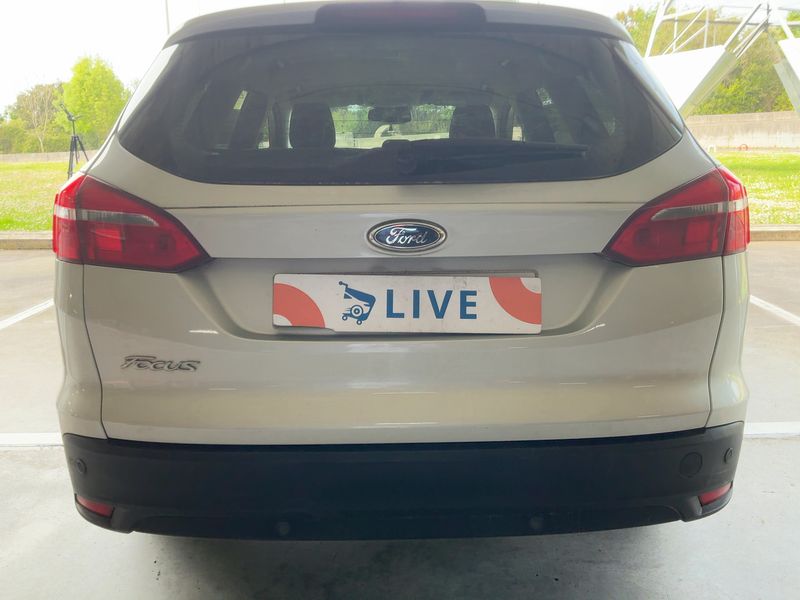 Ford Focus 1.6 TDCi Titanium 2015 – снимка 7