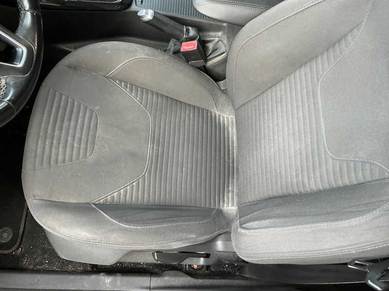 Ford Focus 1.6 TDCi Titanium 2015 – снимка 24