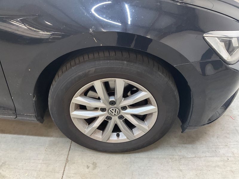 Volkswagen Passat 2.0 TDI Comfortline BlueMotion Tech 2018 – снимка 11