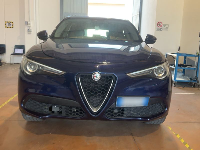 Alfa Romeo Stelvio 2.2 JTDM Executive Q4 2019 – снимка 14